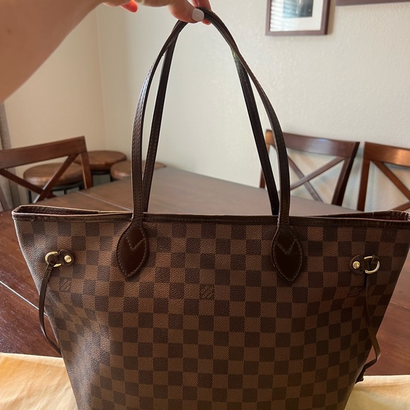 Louis Vuitton Neverfull MM - Picture 4 of 5